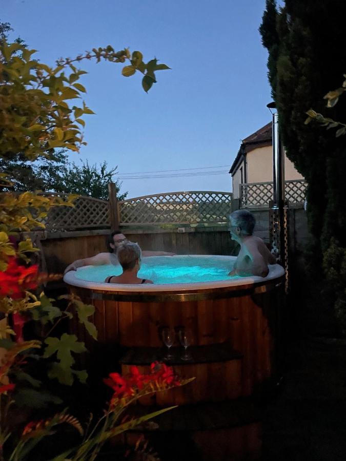 Gorgeous Country Cottage On Outskirts Of Bath With Wood Fired Hot Tub Midford Exteriér fotografie