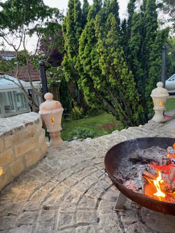 Gorgeous Country Cottage On Outskirts Of Bath With Wood Fired Hot Tub Midford Exteriér fotografie